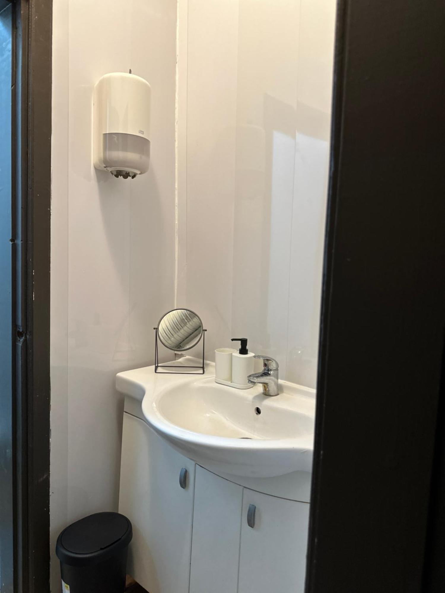 Hostel The Kliefs Vilnius - Virtual Check-In Exterior foto